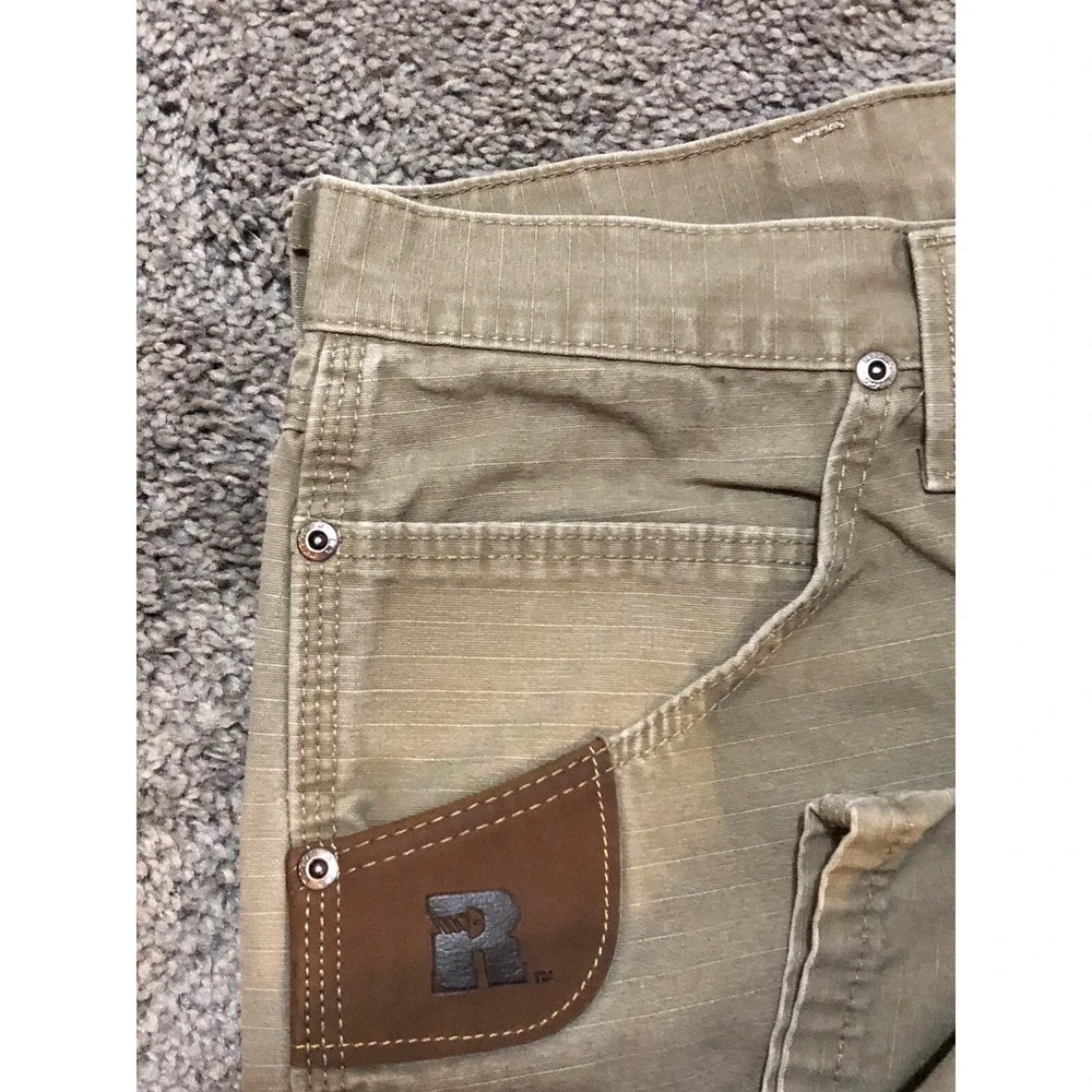 Riggs Workwear by Wrangler Men's size 40X32 Carpenter pants - RipStop